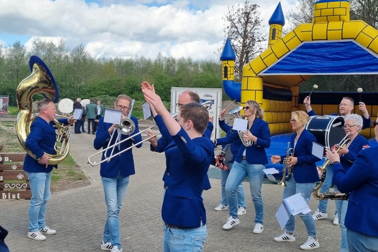 Opening Schützenhalle Bollingen 14 april 2024